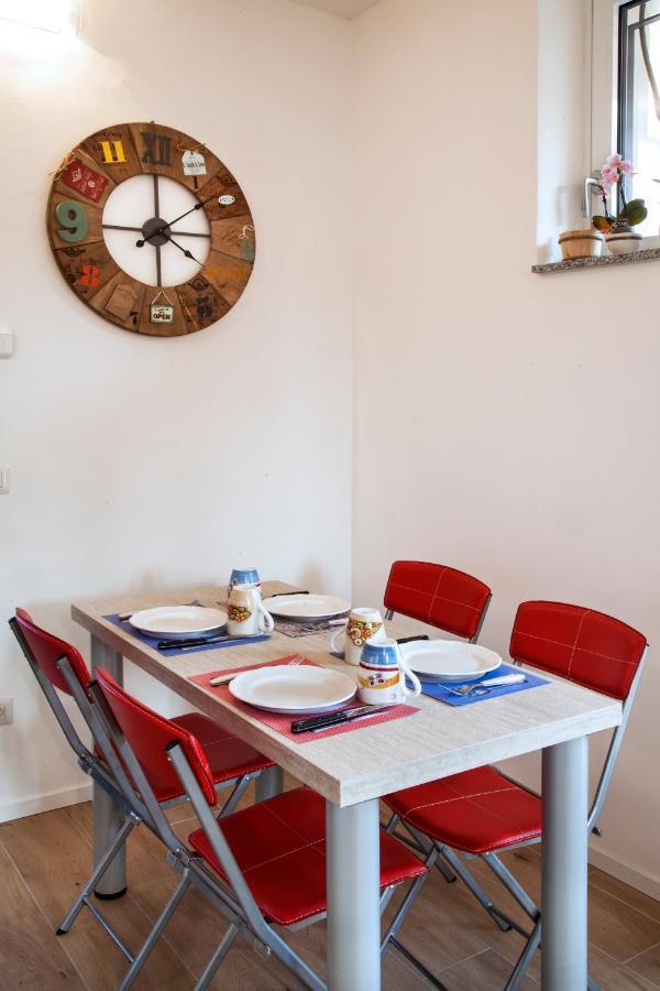 Al Rost B&B Luino Esterno foto